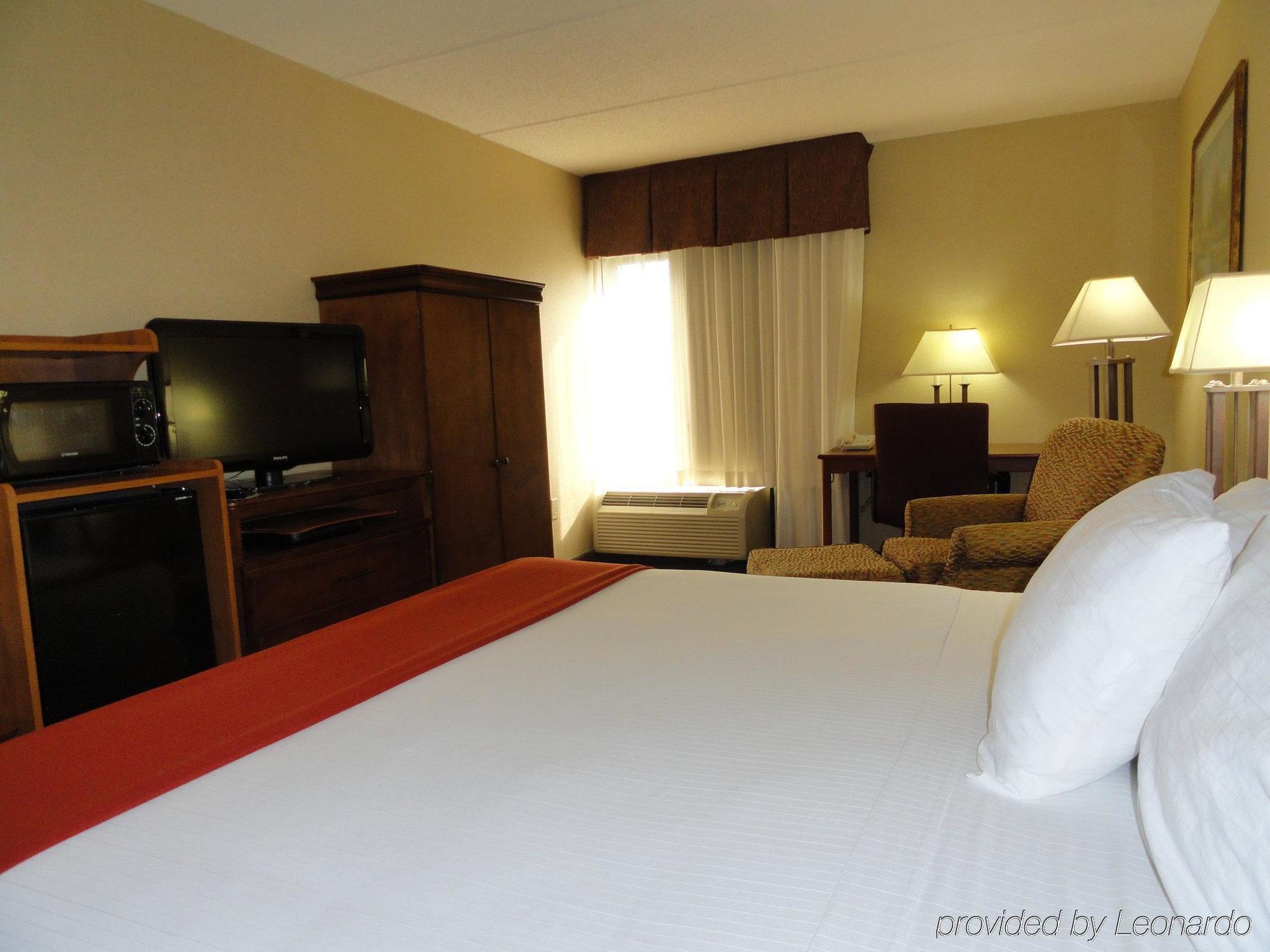 Holiday Inn Express Forsyth By Ihg Kültér fotó