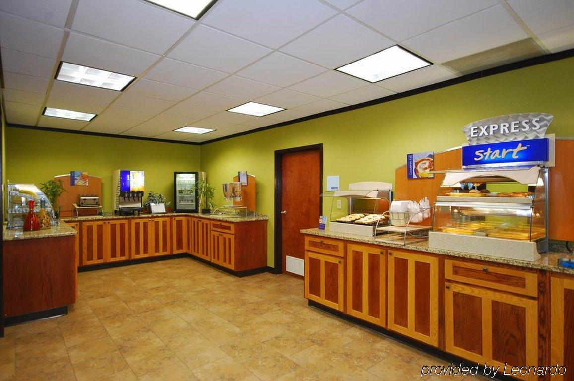 Holiday Inn Express Forsyth By Ihg Kültér fotó